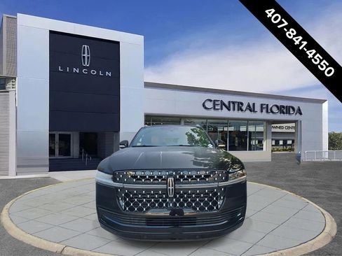 New 2026 Lincoln Navigator Black Label AWD/4WD image 2