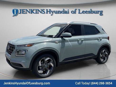New 2026 Hyundai Venue SEL FWD image 10