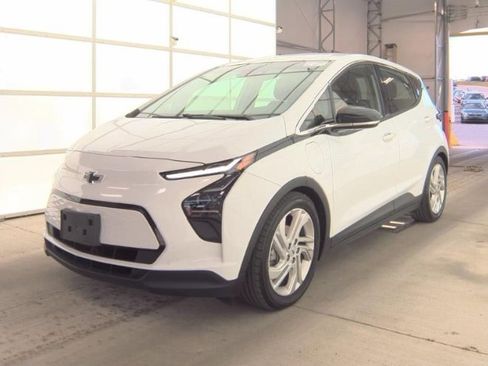 Used 2023 Chevrolet Bolt LT w/ Driver Confidence Package image 4