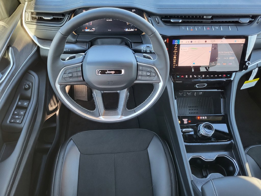 New 2026 Jeep Grand Cherokee Altitude AWD/4WD image 24