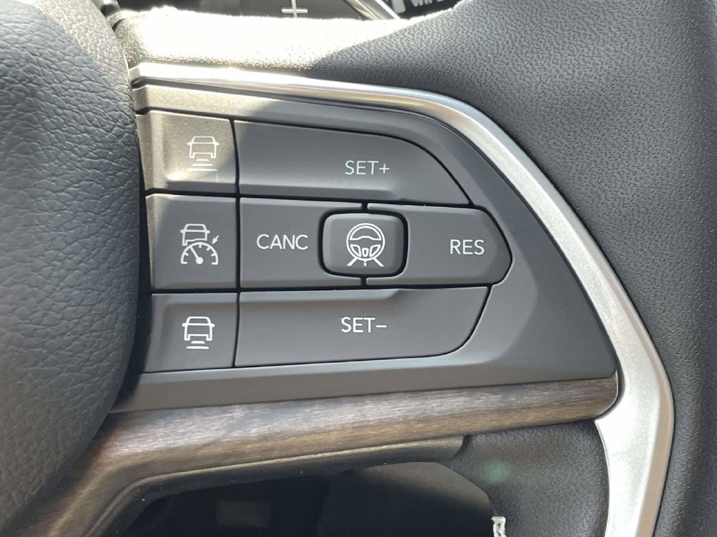 New 2027 Jeep Grand Cherokee 4WD image 31