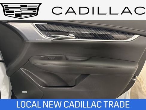 Used 2025 Cadillac XT6 Premium Luxury w/ Technology Package AWD/4WD image 41