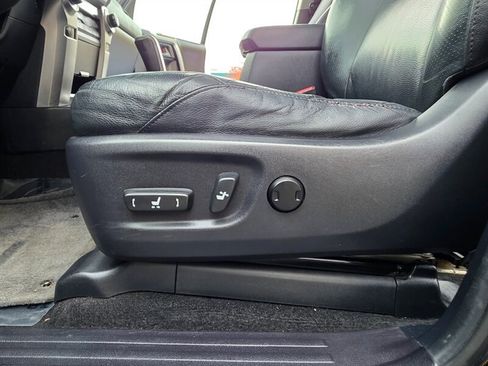 Used 2011 Toyota 4Runner Limited image 43