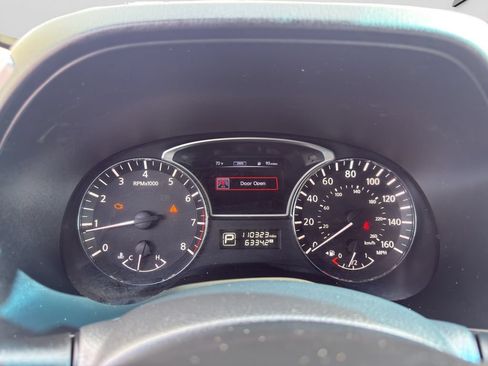 Used 2015 Nissan Pathfinder S FWD image 15