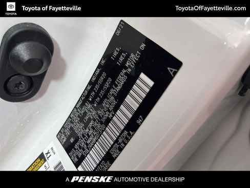 Used 2021 Toyota Highlander XSE image 35