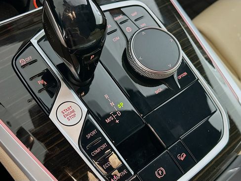 Used 2021 BMW X5 xDrive40i image 25