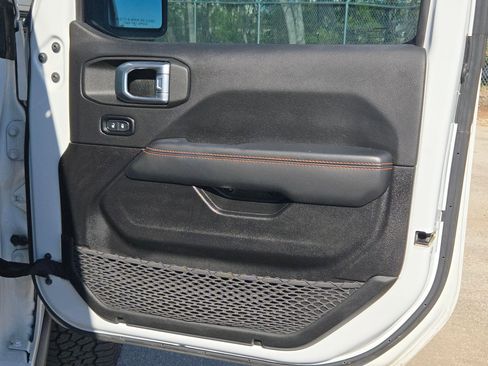 Used 2022 Jeep Gladiator Mojave w/ LED Lighting Group image 29