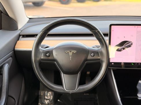 Used 2018 Tesla Model 3 Mid Range RWD image 27