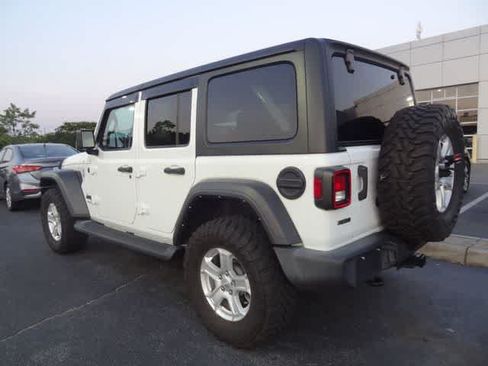 Used 2022 Jeep Wrangler Unlimited Sport AWD/4WD image 5