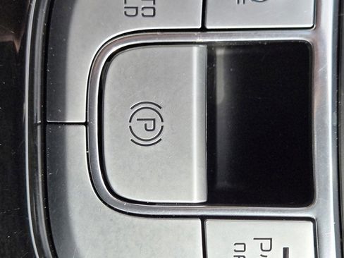 Certified 2022 Kia Telluride EX w/ EX Premium Package image 20