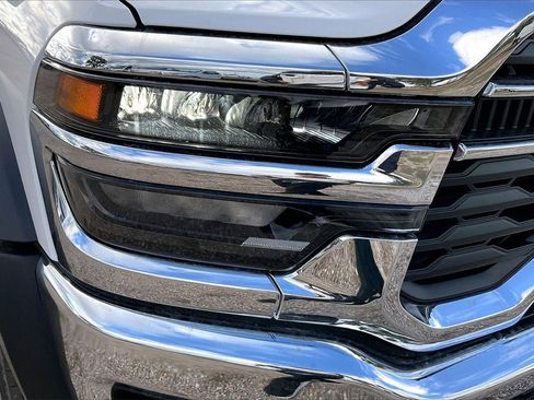 New 2026 RAM 5500 Tradesman w/ Chrome Appearance Group image 14