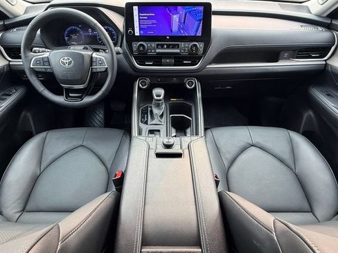 Certified 2025 Toyota Grand Highlander AWD image 21
