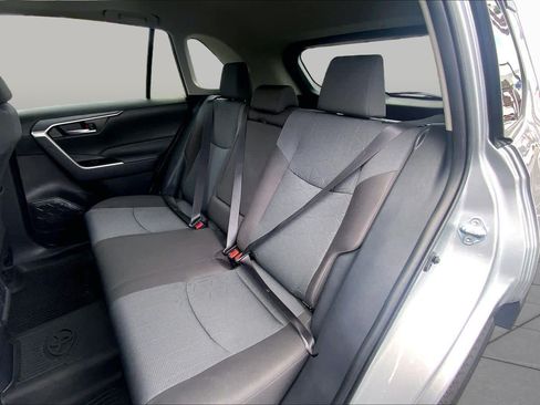 Used 2025 Toyota RAV4 XLE w/ Convenience Package FWD image 20