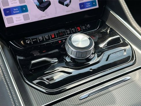 Used 2024 Jeep Grand Wagoneer Series II w/ Quick Order Packagew 28T image 21