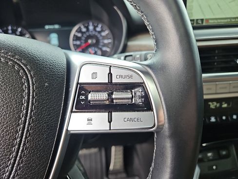 Used 2022 Kia Telluride SX w/ SX Prestige Package image 17