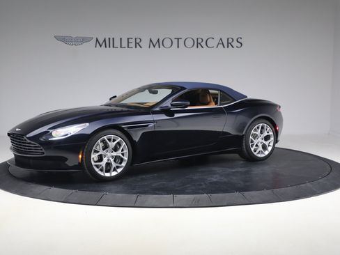 Used 2019 Aston Martin DB11 Volante RWD image 14