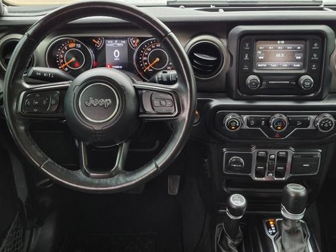 Used 2019 Jeep Wrangler Unlimited Sport S AWD/4WD image 18