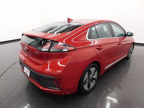 Used 2022 Hyundai Ioniq SEL image 13