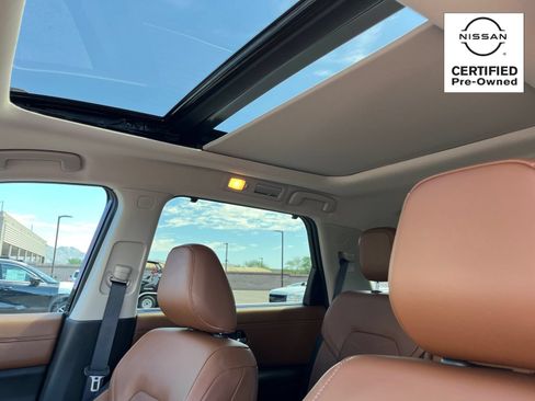 Certified 2023 Nissan Pathfinder Platinum FWD image 29