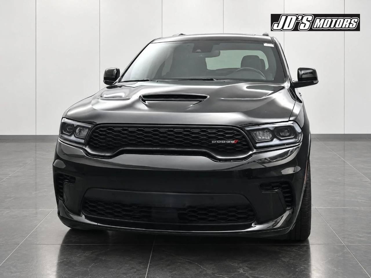 Used 2024 Dodge Durango R/T w/ Tow 'N Go Group AWD/4WD image 3