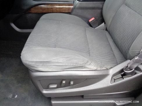 Used 2015 Chevrolet Tahoe LS image 9