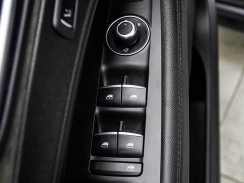 Used 2023 Alfa Romeo Stelvio Ti image 34