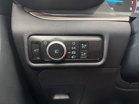 Used 2023 Ford Explorer Limited w/ Limited Technology Package image 37