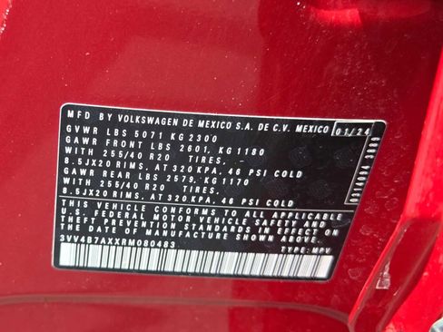 Used 2024 Volkswagen Tiguan SEL R-Line image 23