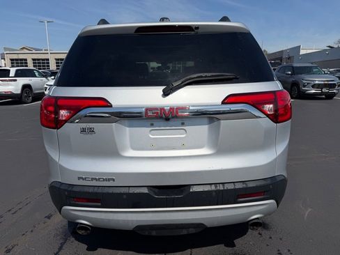 Used 2017 GMC Acadia SLT image 8