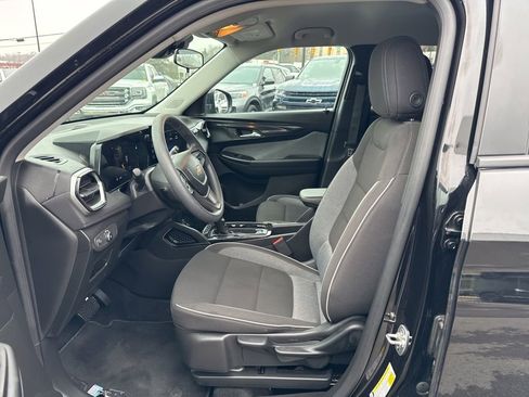 Used 2024 Chevrolet TrailBlazer LT w/ Driver Confidence Package image 14