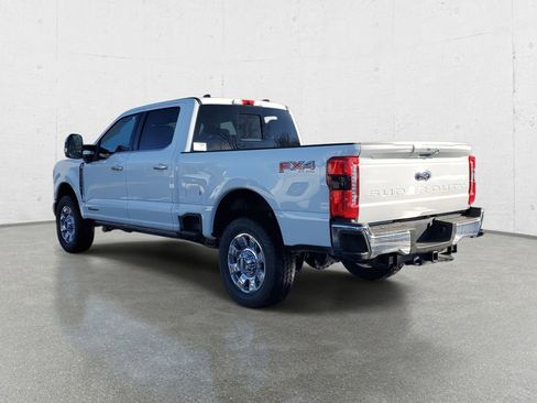 New 2026 Ford F250 Lariat w/ Lariat Premium Package image 5