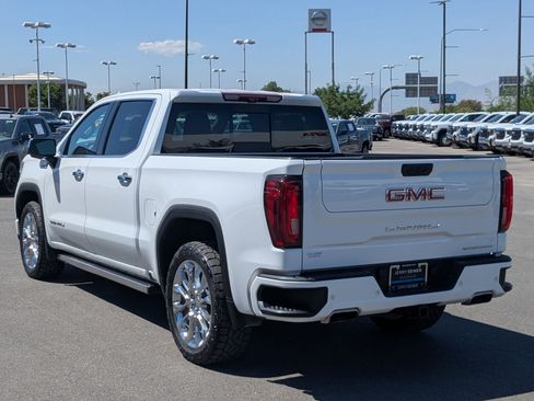 Certified 2023 GMC Sierra 1500 Denali w/ Technology Package AWD/4WD image 4