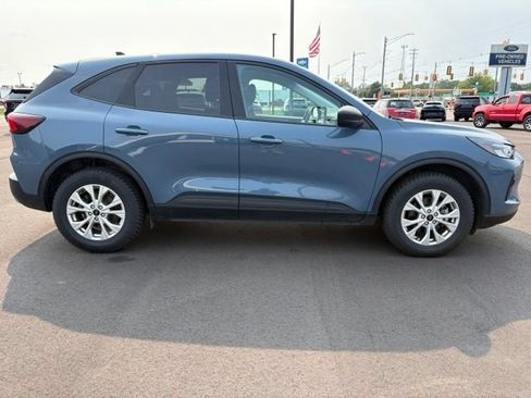 Used 2025 Ford Escape Active AWD/4WD image 8