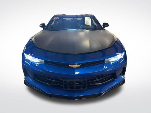 Used 2018 Chevrolet Camaro LT RWD image 9