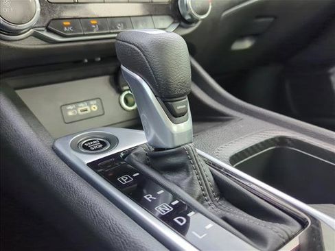 Used 2023 Nissan Sentra SV image 13