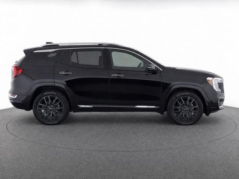 Used 2023 GMC Terrain Denali w/ Black Diamond Edition AWD/4WD image 8