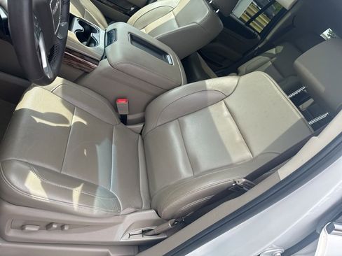 Used 2018 GMC Yukon SLT w/ Open Road Package AWD/4WD image 11