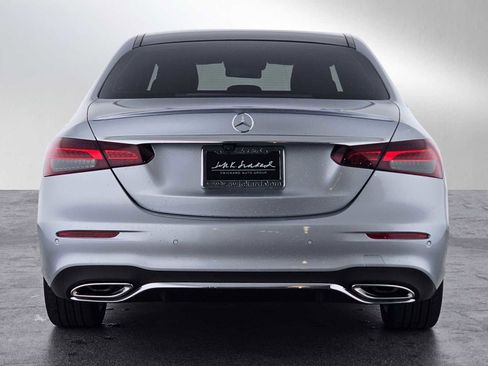 Used 2023 Mercedes-Benz E 350 Sedan image 4