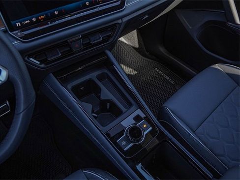 New 2026 Volkswagen Tiguan SEL R-Line image 12