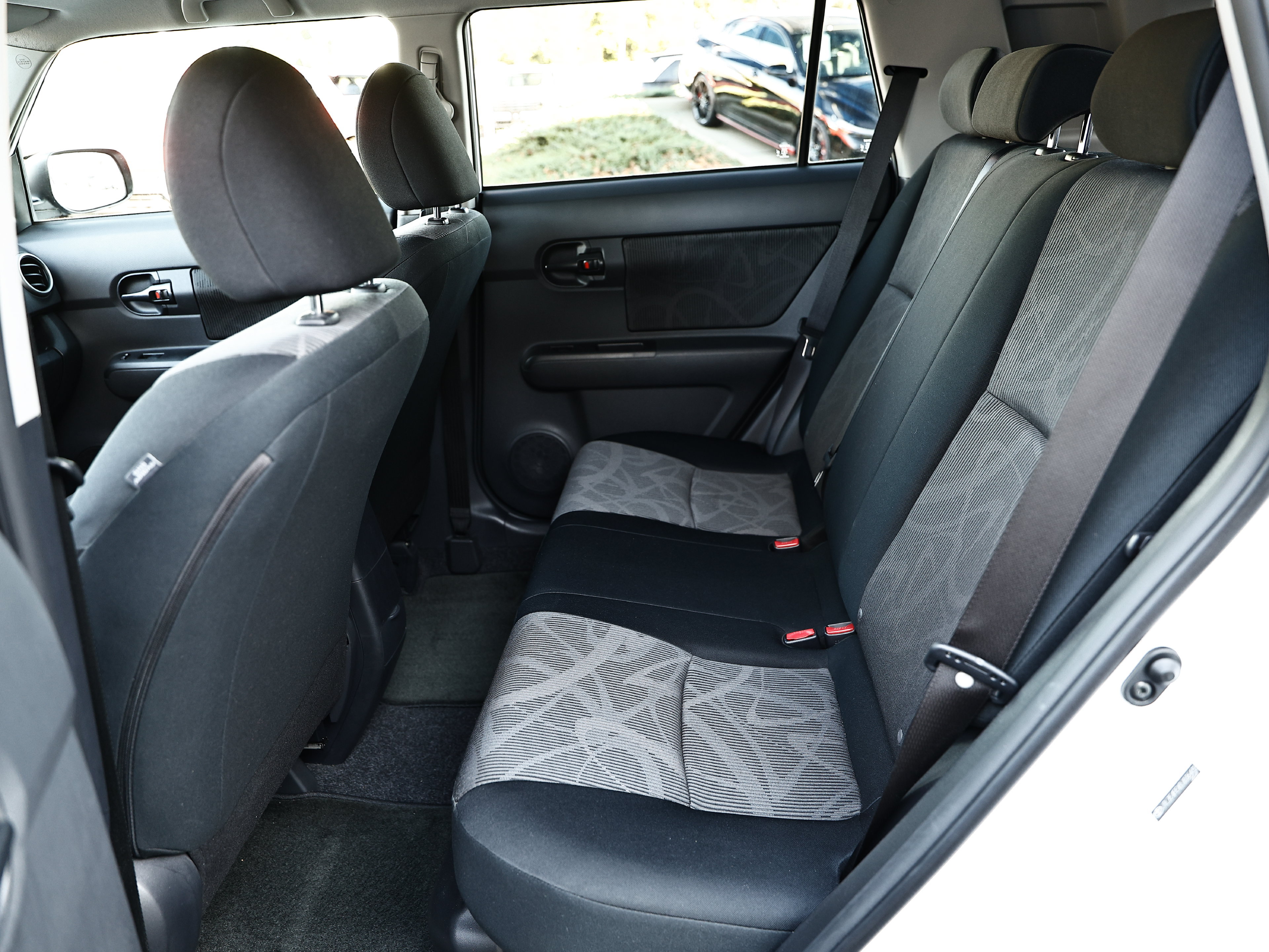 Used 2013 Scion xB FWD image 25
