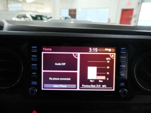 Used 2020 Toyota Tacoma TRD Sport image 26