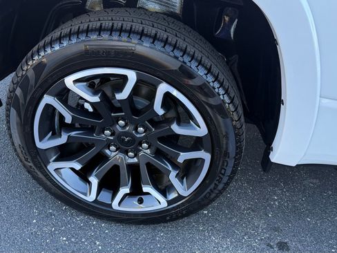 Used 2025 RAM 1500 Limited w/ Bed Utility Group image 17