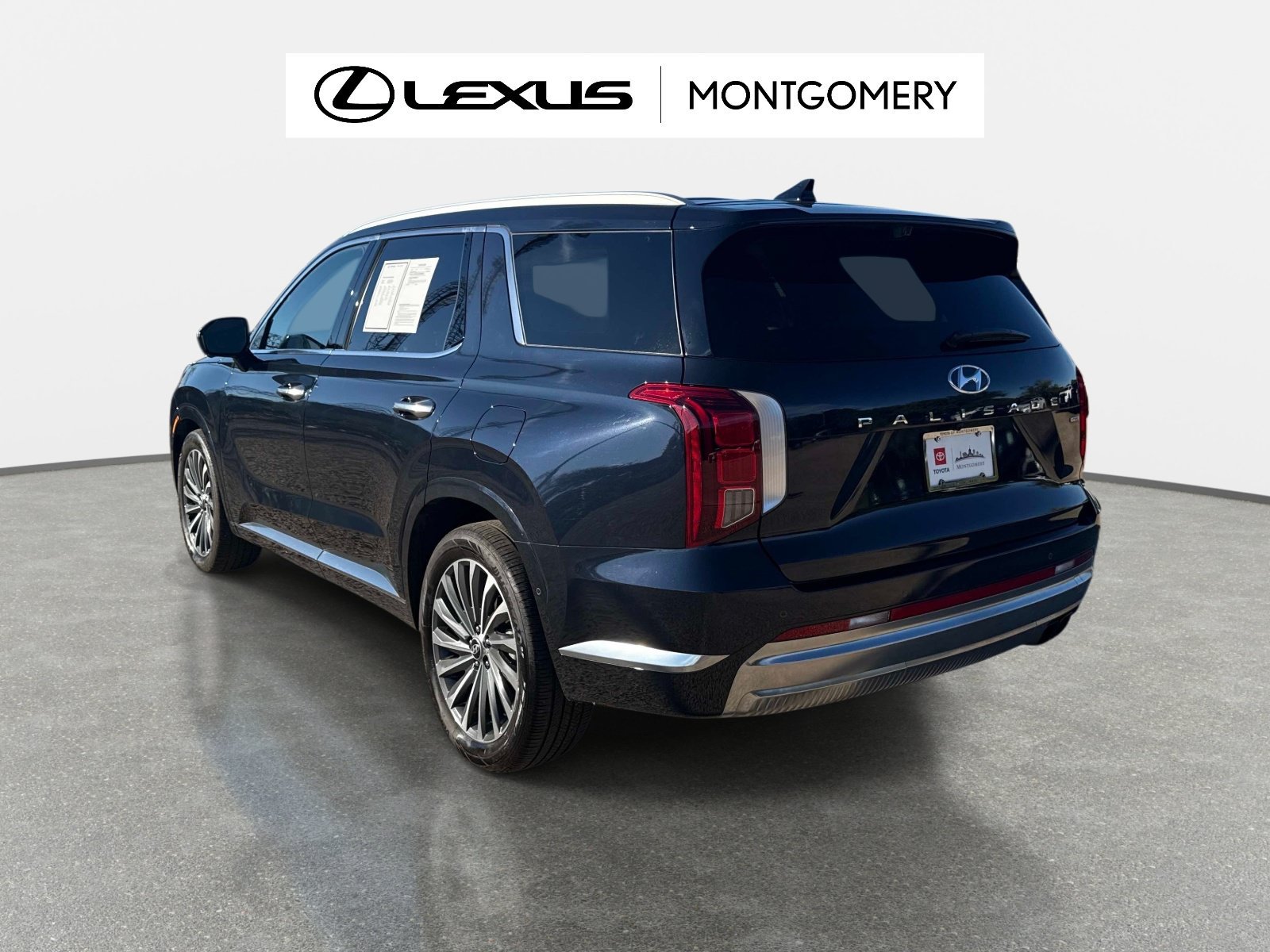 Used 2024 Hyundai Palisade Calligraphy AWD/4WD image 5