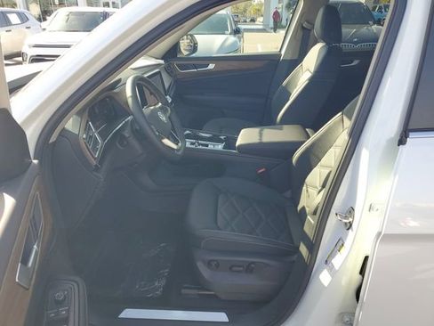 New 2026 Volkswagen Atlas SE FWD image 18