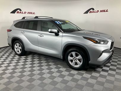 Used 2023 Toyota Highlander LE