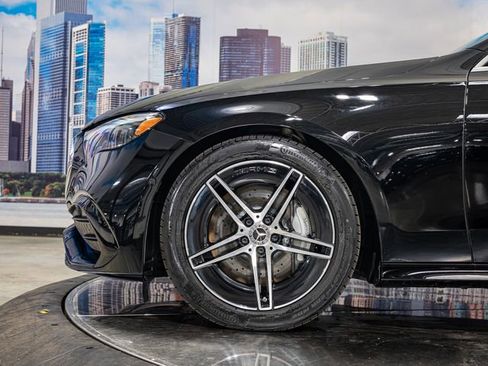 Used 2025 Mercedes-Benz E 450 4MATIC Sedan image 7