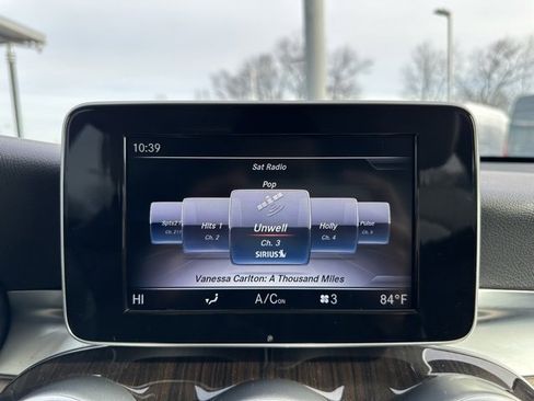 Used 2019 Mercedes-Benz GLC 300 4MATIC image 18