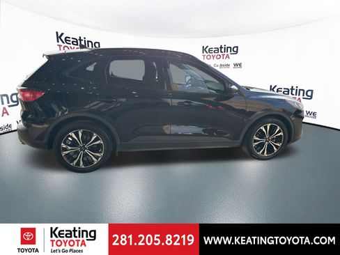 Used 2021 Ford Escape SE w/ SE Sport Appearance Package image 8