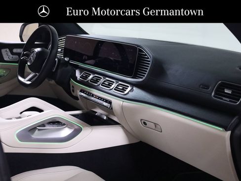 Used 2025 Mercedes-Benz GLS 450 4MATIC w/ AMG Line Exterior image 67