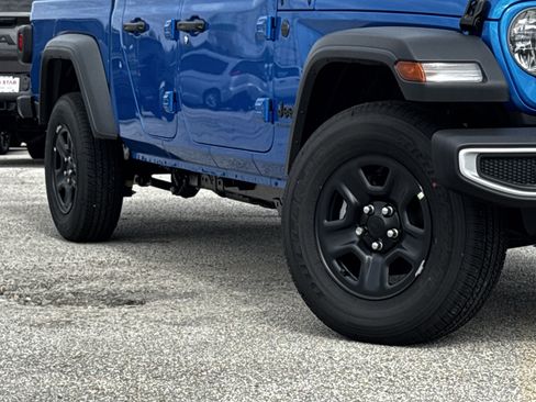 New 2026 Jeep Gladiator Sport AWD/4WD image 12